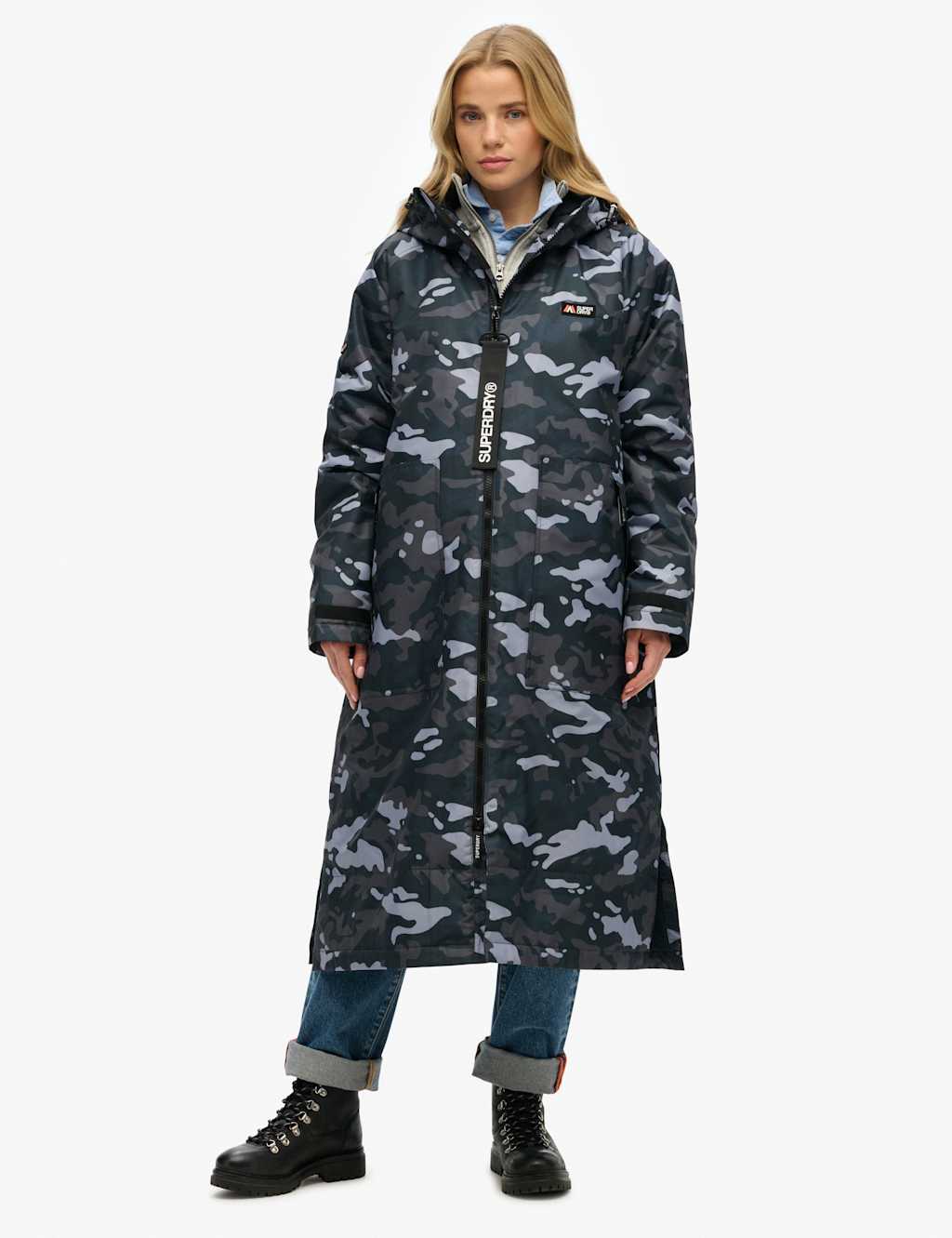 Superdry Female Water Resistant Hooded Changing Robe - Navy Mix, Navy Mix,Black,Pink Mix