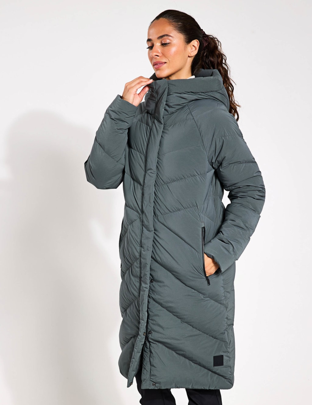 Jack Wolfskin Female Marienplatz Hooded Longline Puffer Coat - 12 - Dark Green, Dark Green