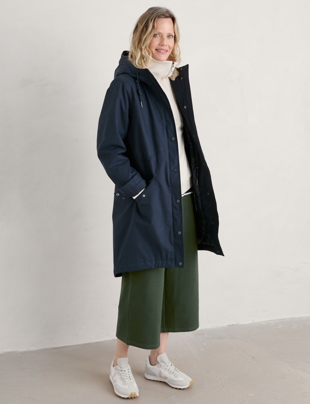 Seasalt Cornwall Female Cotton Rich Waterproof Hooded Longline Jacket - 20REG - Navy, Navy,Natural
