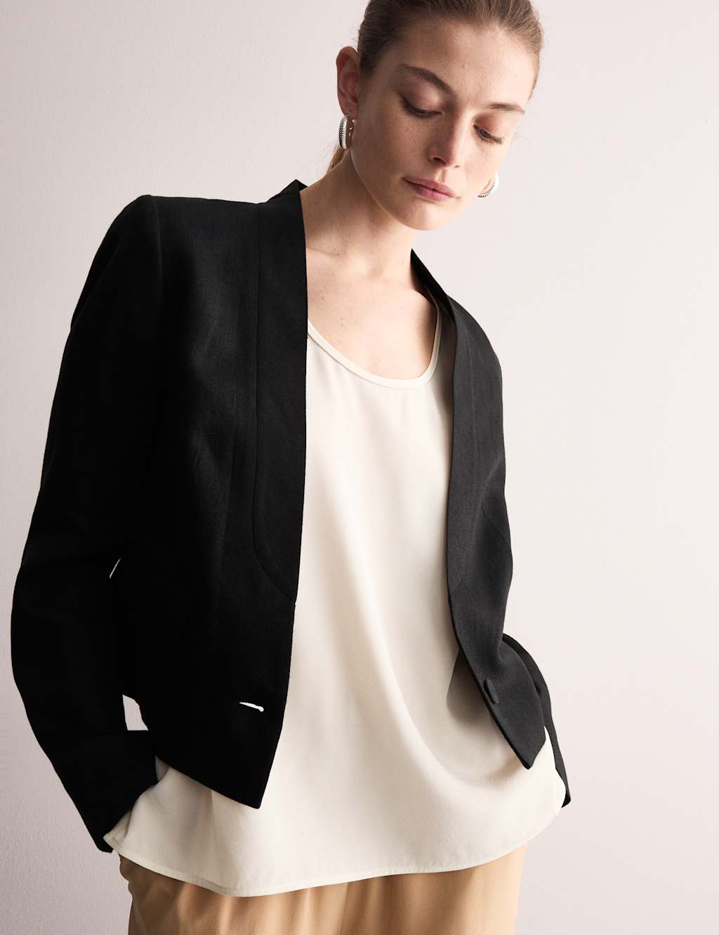 Jaeger Female Pure Linen Collarless Cropped Jacket - 12 - Black, Black